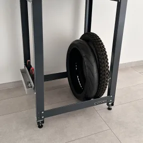 верстак small с оцинкованной столешницей и траверсами для хранения мотоколёс